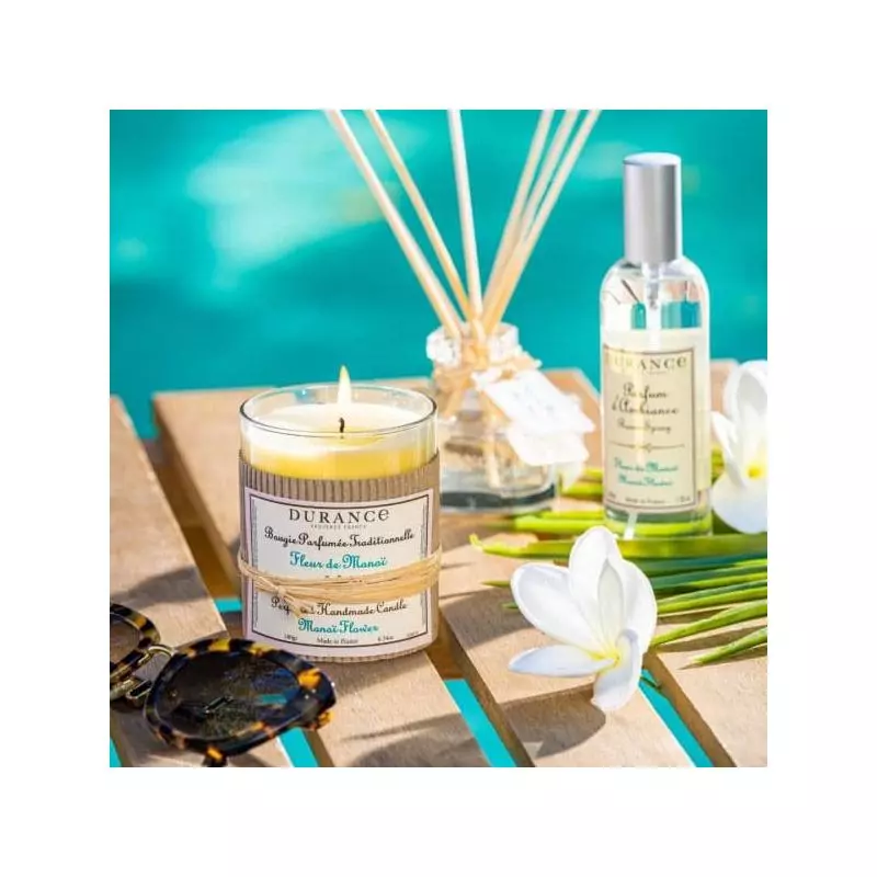 bougie-parfumee-fleur-de-monoi-durance-piscine-senteur-été
