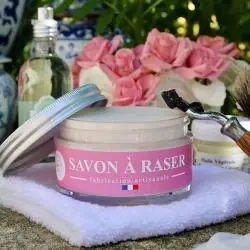savon-a-raser-rose-martin-de-candre-fabrication artisanale