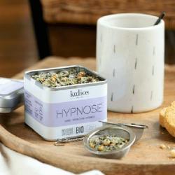herbe-tisane-infusion-kalios-hypnose-boîte ouverte-mug-avant-coucher